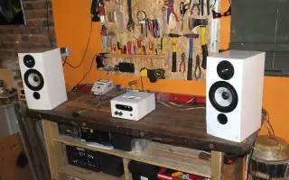 Full set, amp and speakers. 